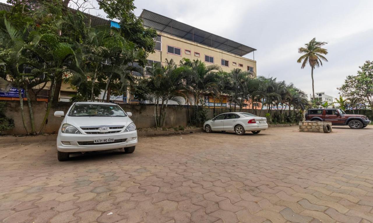 Treebo Suvarna Comforts Hassan Exterior photo
